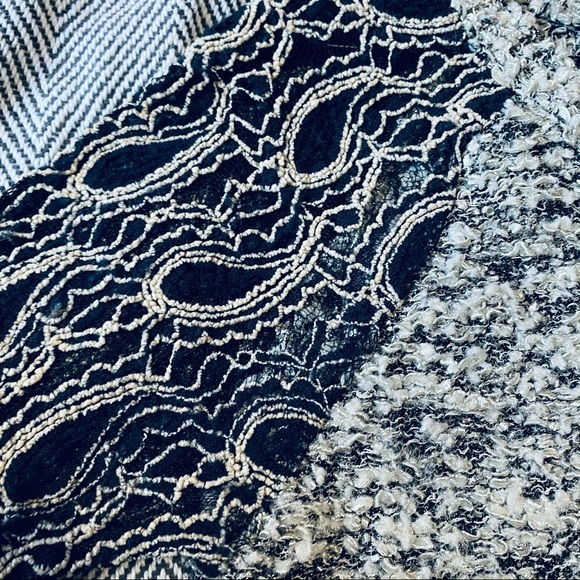 Anthropologie escio, chunky, lace arms, sweaters L - Picture 6 of 9